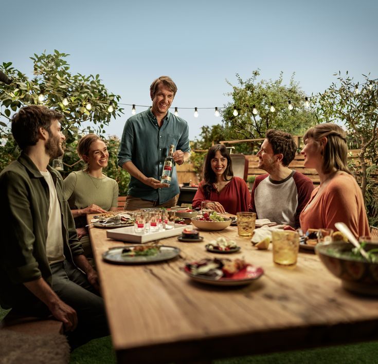 Baijiu and BBQ: The Perfect Food Pairing for Your Next Party - CG LIQUOR