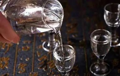 How to Drink Baijiu: A Beginner’s Guide to Serving, Tasting & Cocktails - CG LIQUOR